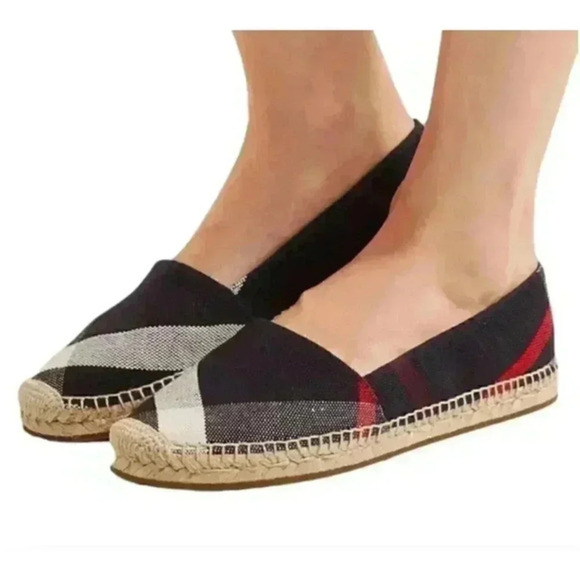 Burberry Navy Blue Nova Canvas Espadrille Flats Size 40.1/2 - Picture 1 of 12
